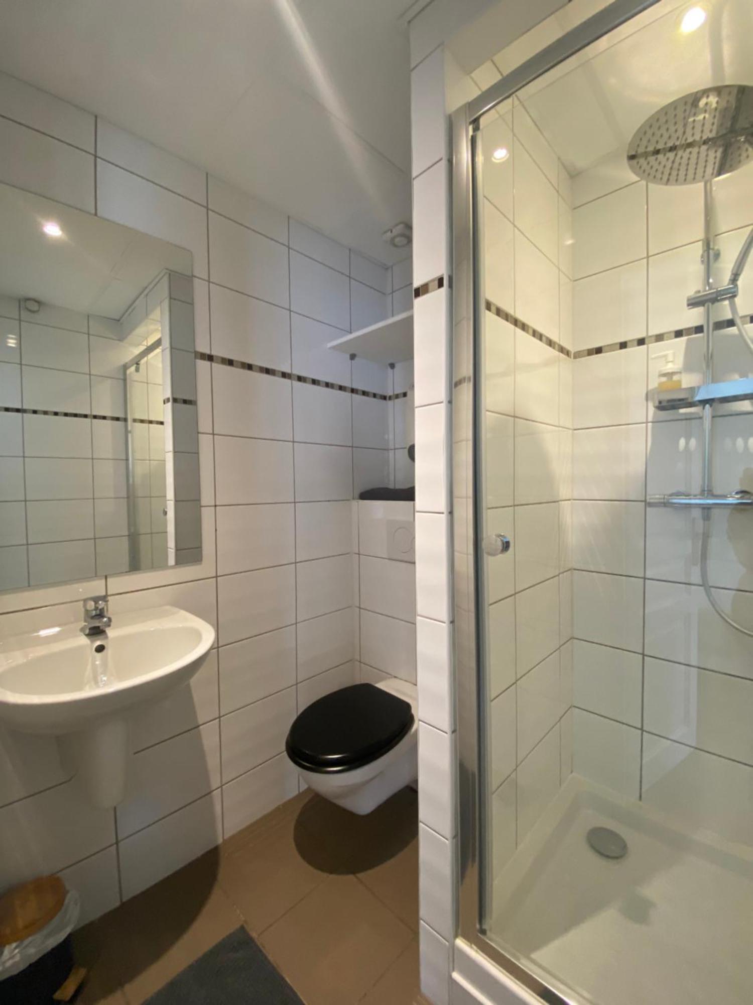 Chambre Privative Au Centre De Bourbourg - Proche Commodites Et Gare 部屋 写真